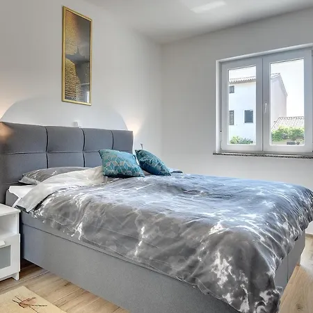 Apartment Komfortable Ferienwohnung Mit Klima, Wlan, Grill Und Das Nur Wenige Minuten Vom Kap Kamenjak Premantura